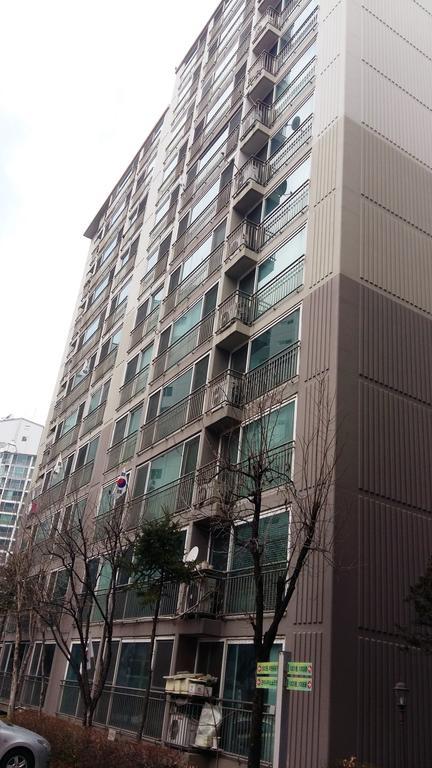 Apartment Happy Day Family *