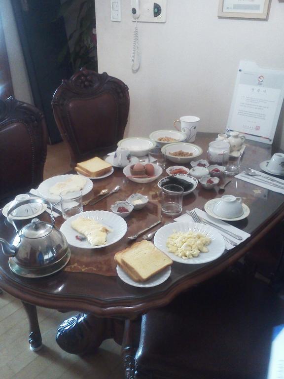 Happy Day Family Apartment *